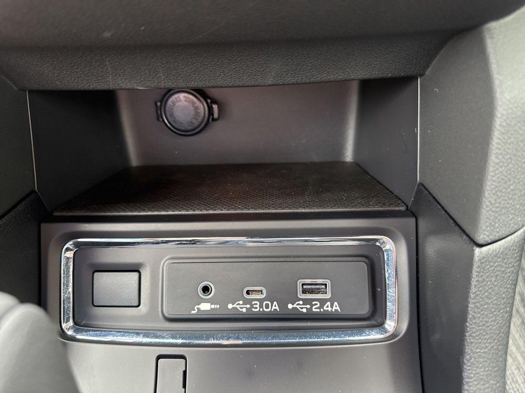 used 2025 Subaru Ascent car, priced at $38,976