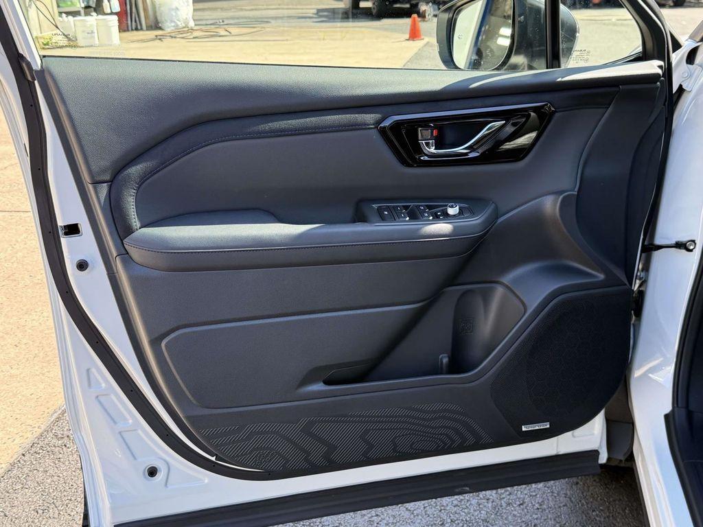 new 2025 Subaru Forester car, priced at $39,094