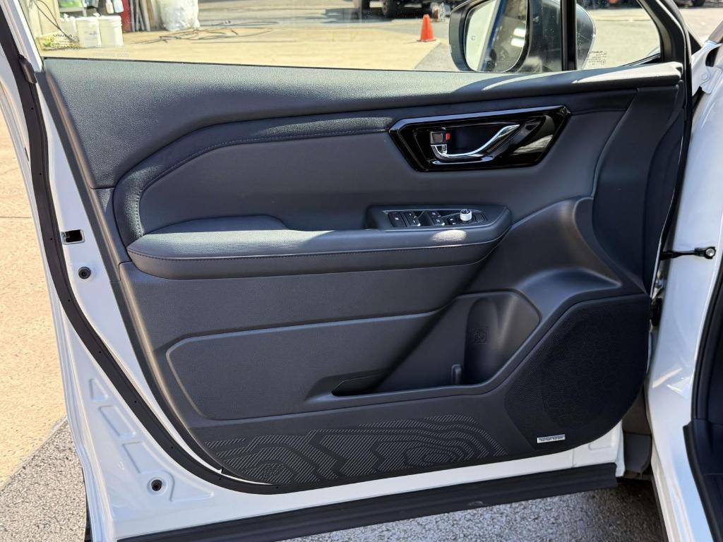 new 2025 Subaru Forester car, priced at $39,094