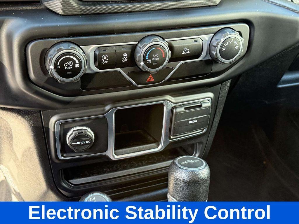 used 2021 Jeep Gladiator car, priced at $24,495