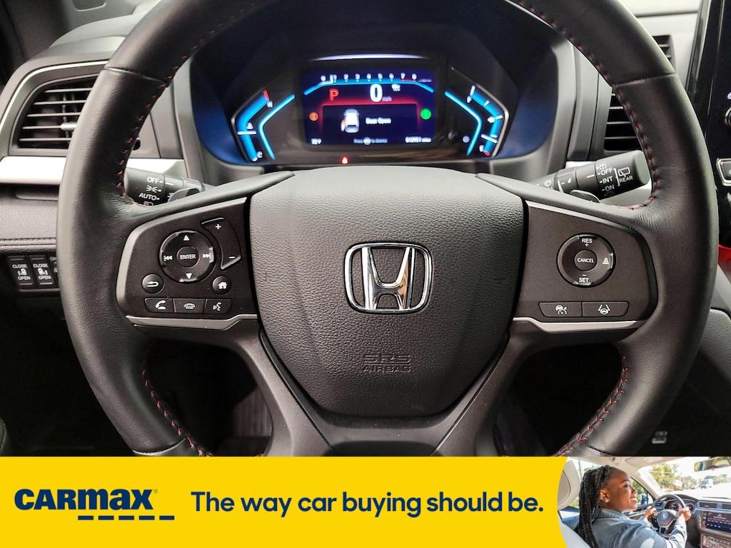 used 2024 Honda Odyssey car, priced at $40,998