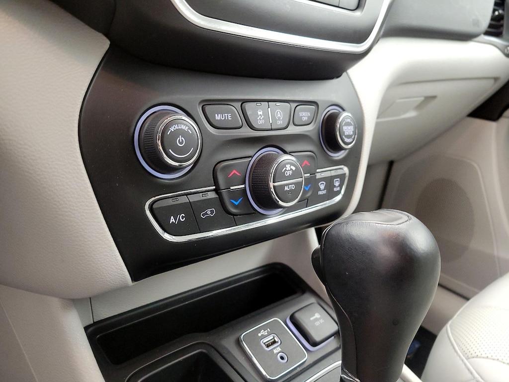 used 2022 Jeep Cherokee car, priced at $25,998