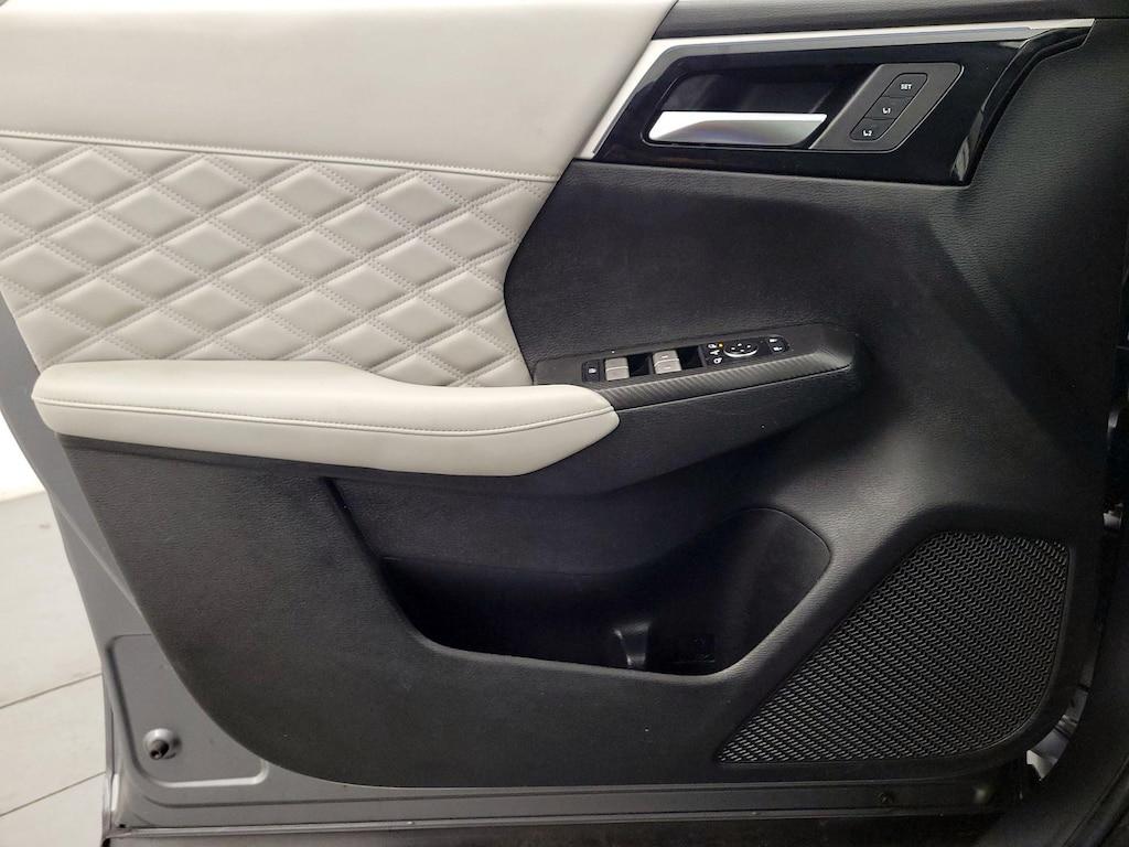 used 2023 Mitsubishi Outlander car, priced at $25,998