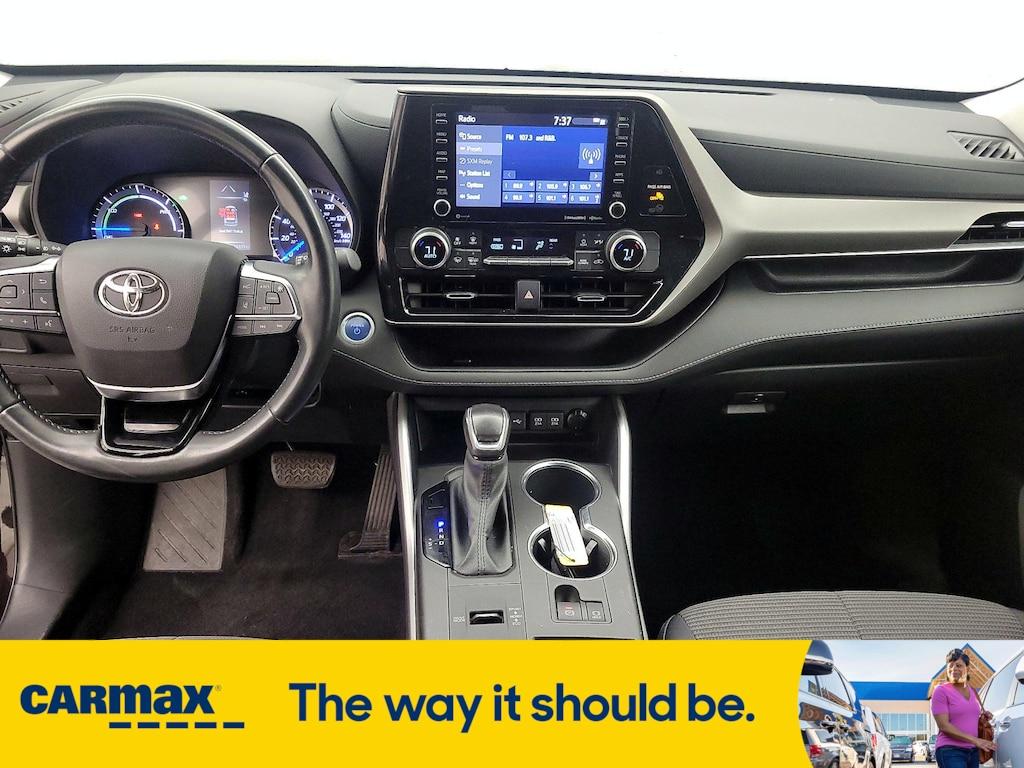 used 2021 Toyota Highlander Hybrid car, priced at $37,998