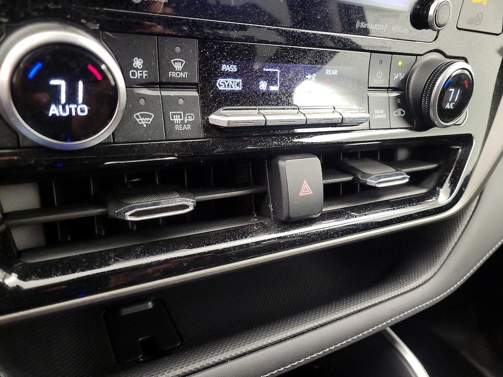 used 2021 Toyota Highlander Hybrid car, priced at $37,998