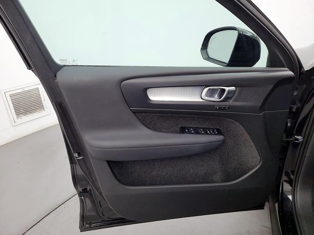 used 2022 Volvo XC40 car, priced at $23,998