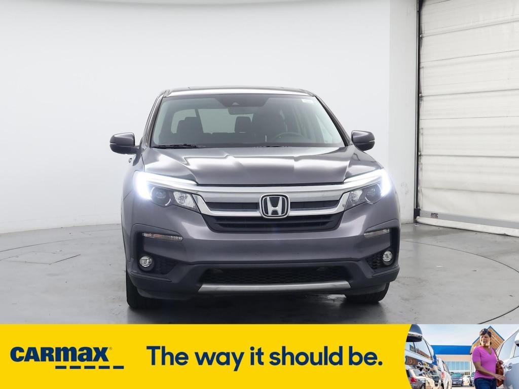 used 2022 Honda Pilot car, priced at $29,998