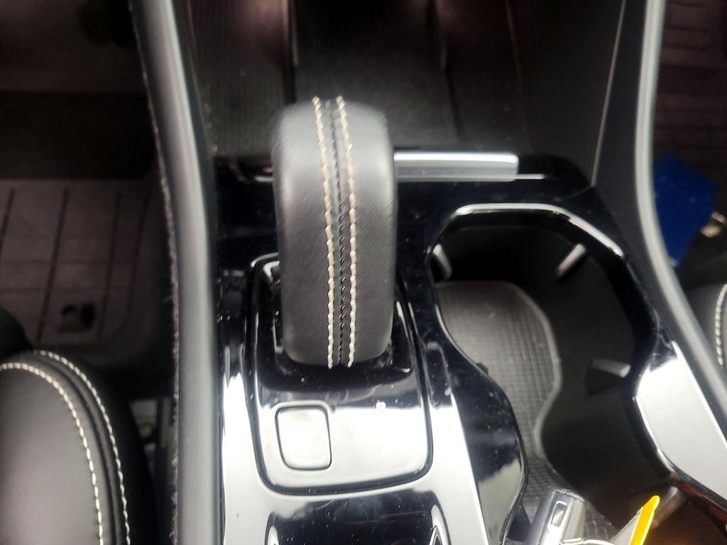 used 2021 Volvo XC40 car, priced at $30,998