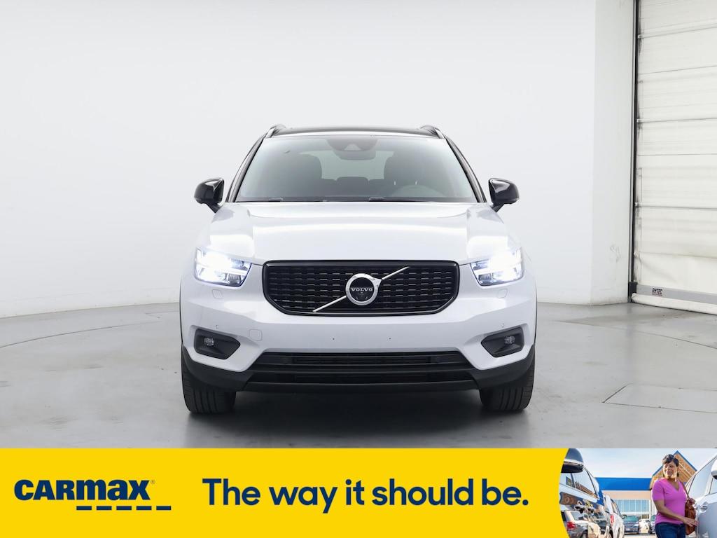 used 2021 Volvo XC40 car, priced at $30,998