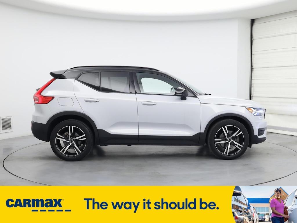 used 2021 Volvo XC40 car, priced at $30,998