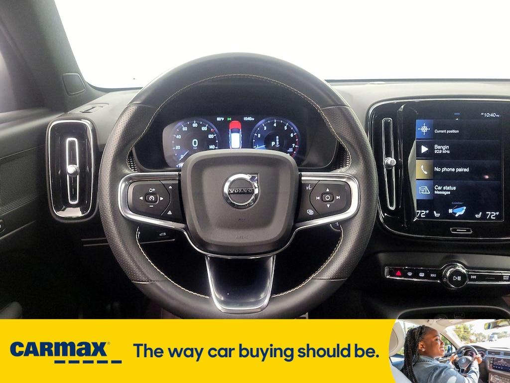 used 2021 Volvo XC40 car, priced at $30,998