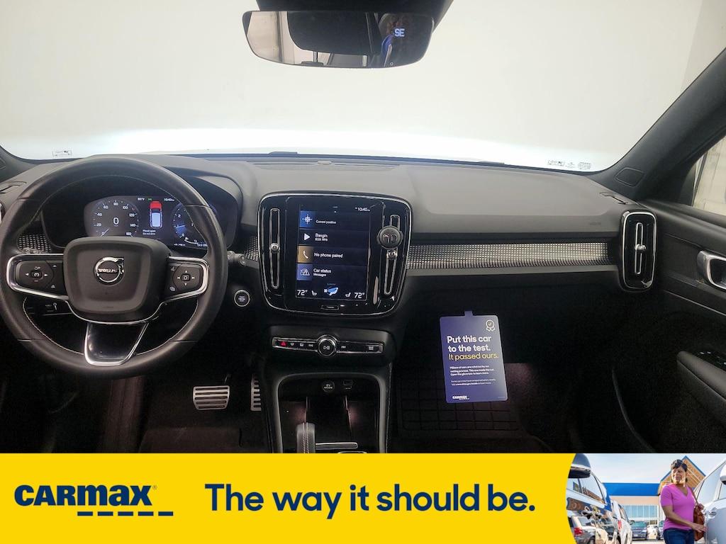 used 2021 Volvo XC40 car, priced at $30,998