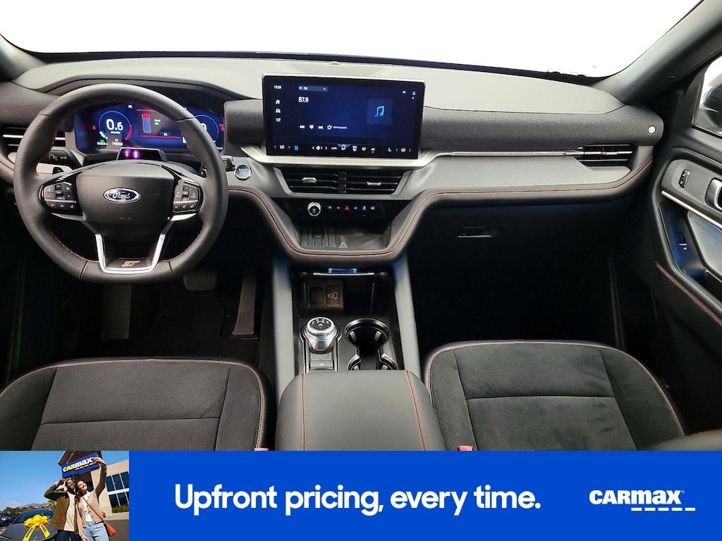used 2025 Ford Explorer car, priced at $51,998