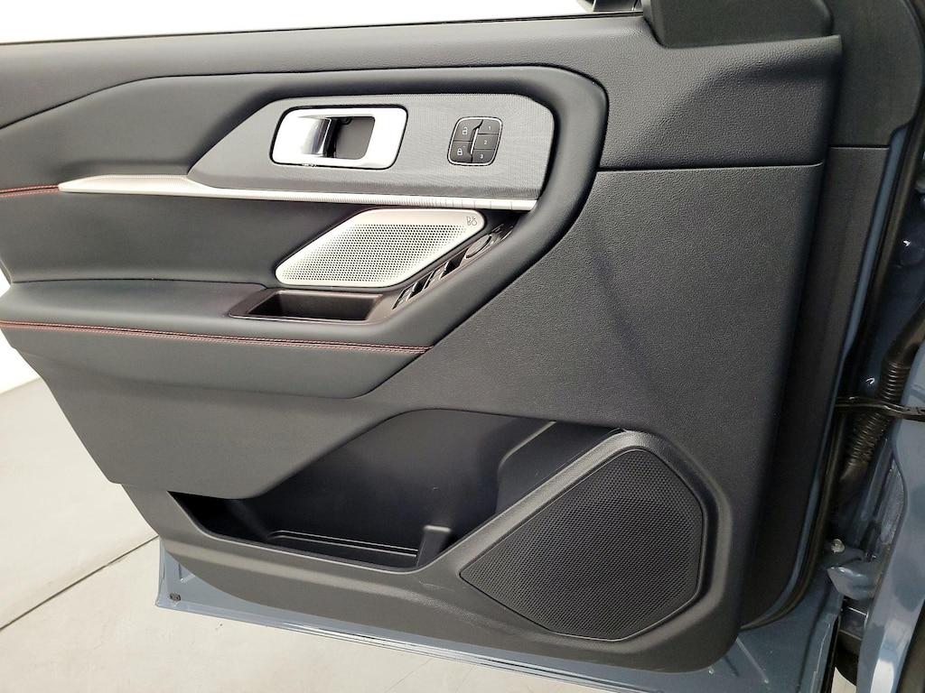 used 2025 Ford Explorer car, priced at $51,998