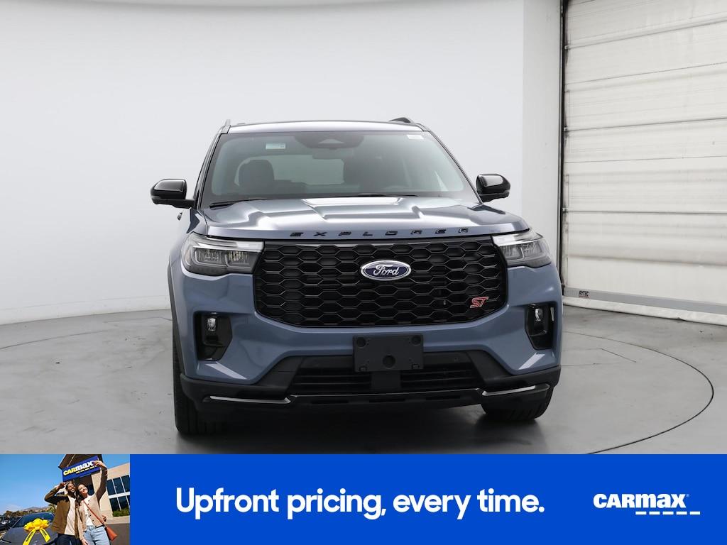 used 2025 Ford Explorer car, priced at $51,998