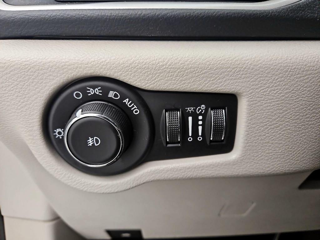 used 2018 Chrysler Pacifica car, priced at $20,998