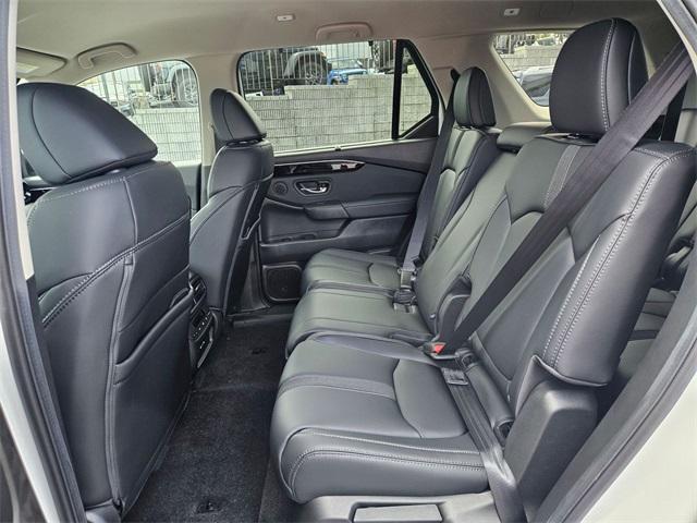 new 2025 Honda Pilot car, priced at $44,695
