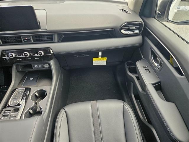 new 2025 Honda Pilot car, priced at $44,695