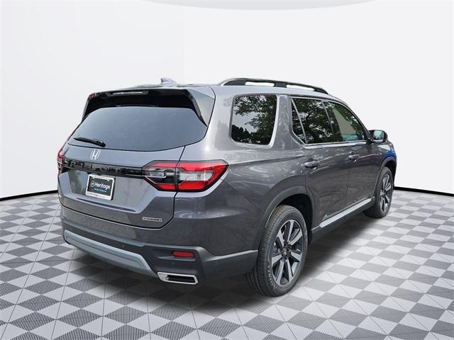 new 2025 Honda Pilot car, priced at $47,276