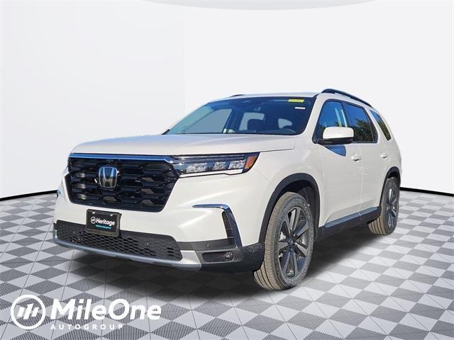 new 2025 Honda Pilot car, priced at $50,604