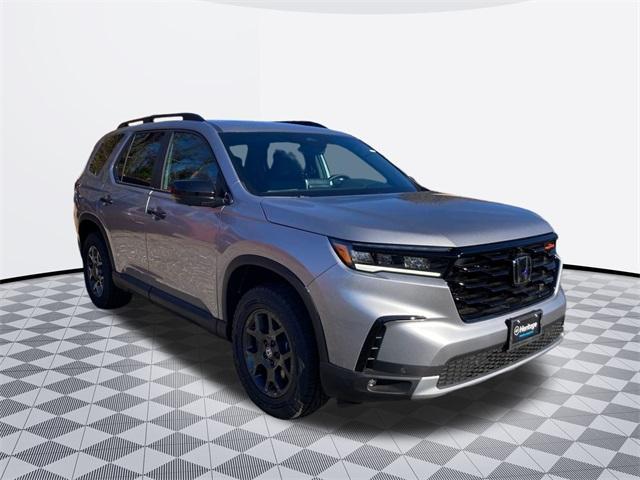 new 2025 Honda Pilot car, priced at $48,174