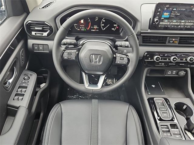 new 2025 Honda Pilot car, priced at $48,431