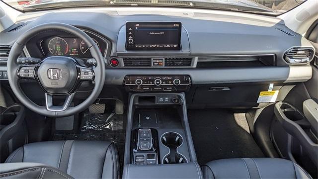 new 2025 Honda Pilot car, priced at $44,268