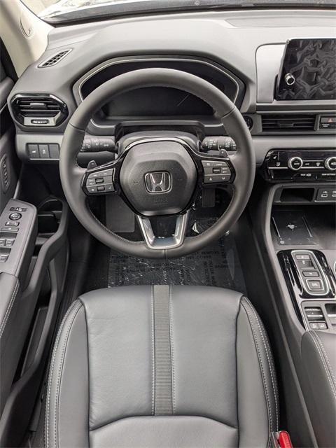 new 2025 Honda Pilot car