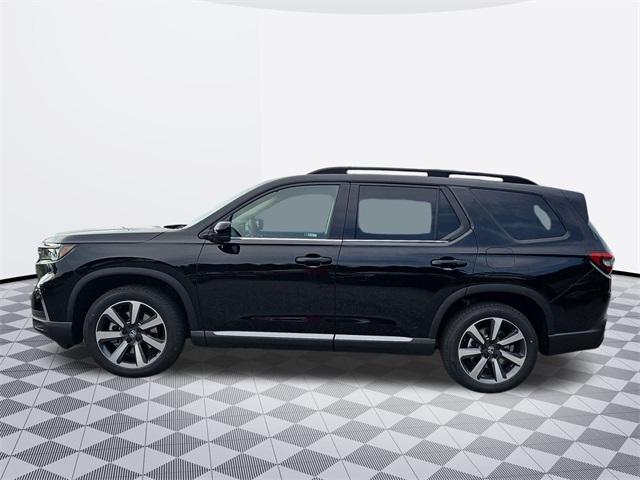 new 2025 Honda Pilot car, priced at $52,049