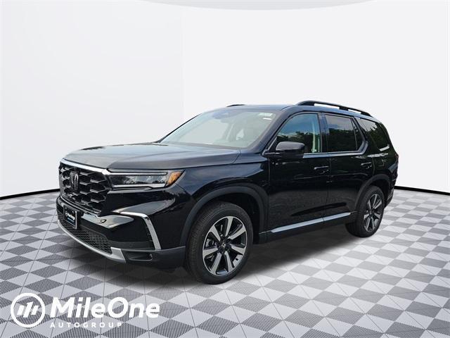 new 2025 Honda Pilot car, priced at $52,049