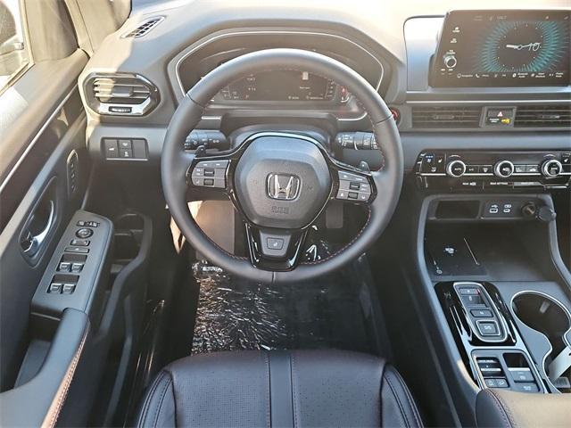 new 2025 Honda Pilot car, priced at $51,599