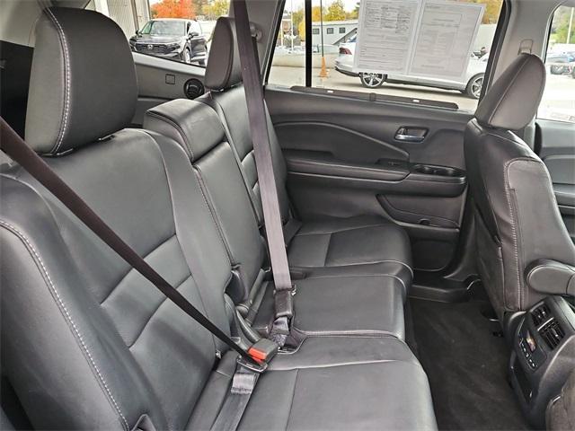 used 2020 Honda Pilot car, priced at $25,500