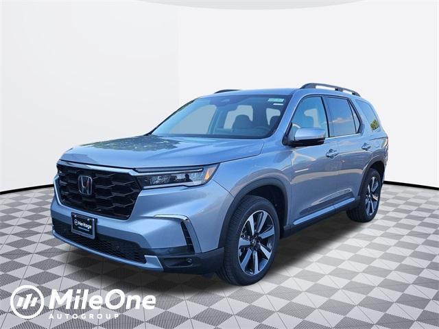 new 2025 Honda Pilot car, priced at $48,431