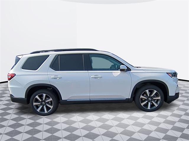 new 2025 Honda Pilot car, priced at $48,858