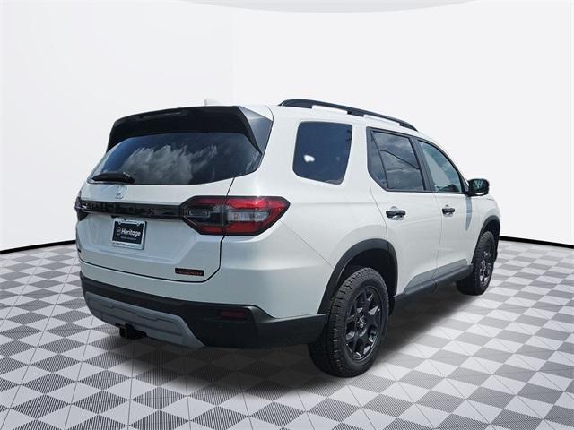 new 2025 Honda Pilot car, priced at $48,856