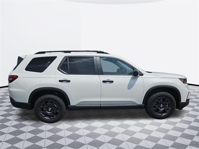 new 2025 Honda Pilot car, priced at $48,856