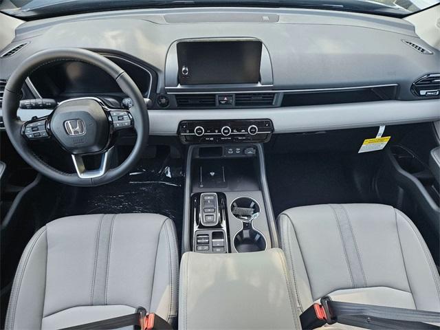 new 2025 Honda Pilot car, priced at $47,823