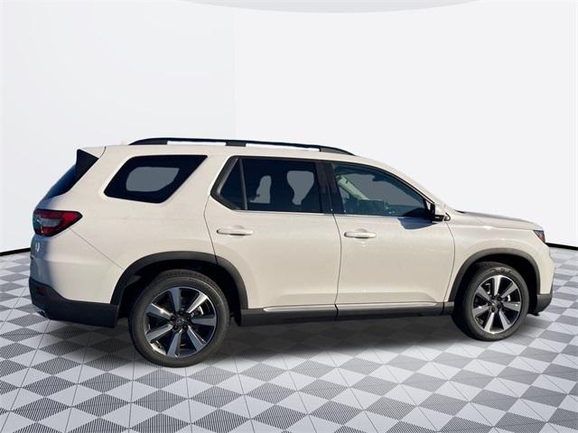 new 2025 Honda Pilot car, priced at $47,603