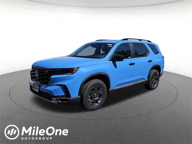 new 2025 Honda Pilot car, priced at $48,214