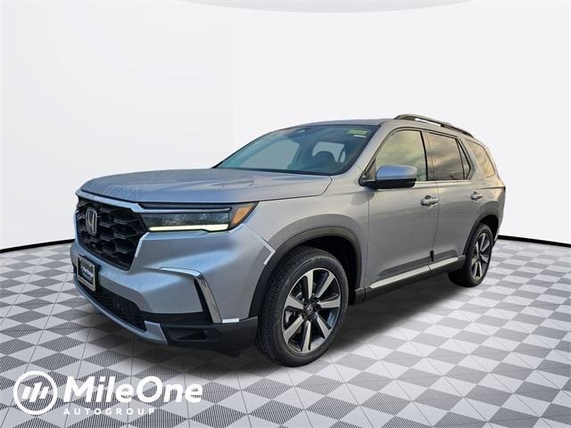 new 2025 Honda Pilot car, priced at $47,176