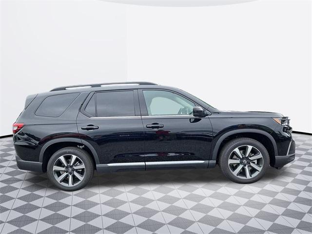 new 2025 Honda Pilot car, priced at $50,422