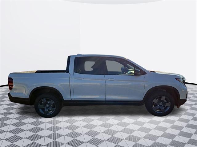 new 2025 Honda Ridgeline car, priced at $44,388