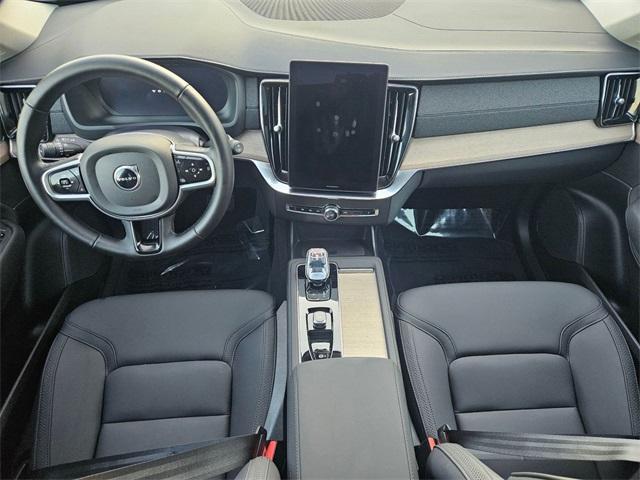used 2025 Volvo XC90 car, priced at $48,500