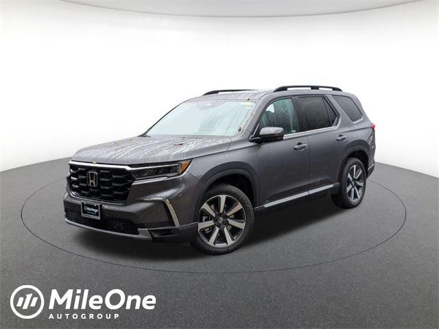 new 2025 Honda Pilot car, priced at $47,276