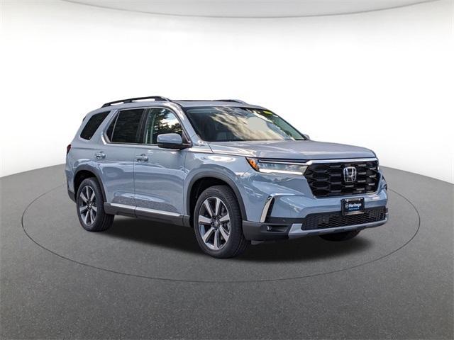 new 2025 Honda Pilot car, priced at $47,703