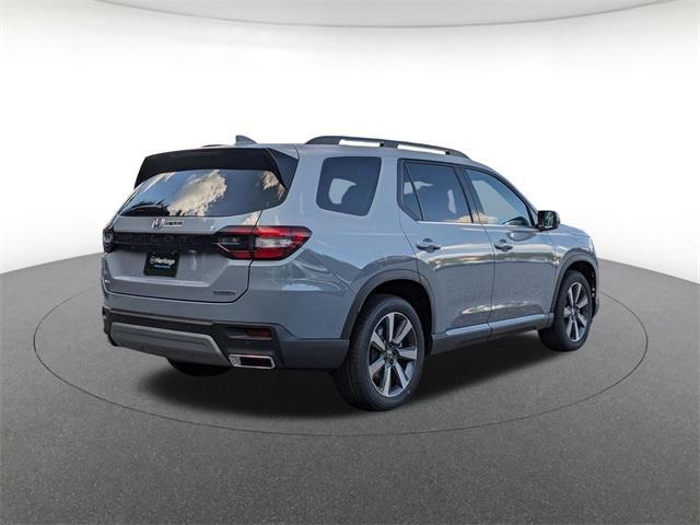 new 2025 Honda Pilot car, priced at $47,703