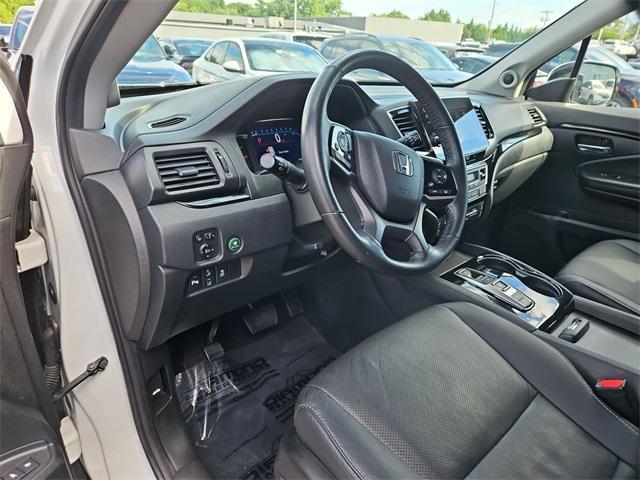 used 2021 Honda Pilot car, priced at $26,000