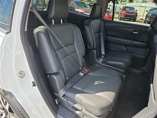 used 2021 Honda Pilot car, priced at $26,000