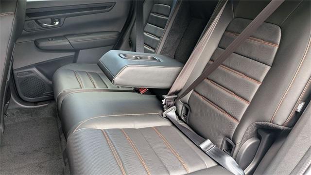 new 2026 Honda CR-V Hybrid car, priced at $40,015