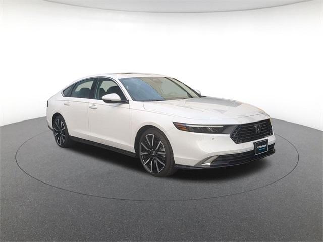 new 2025 Honda Accord Hybrid car, priced at $38,052